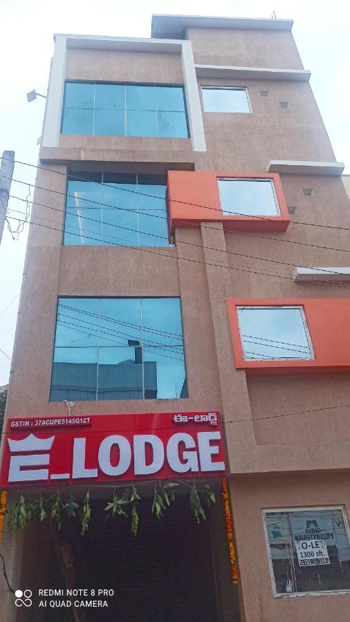 Hotel E Lodge Visakhapatnam Ngoại thất bức ảnh
